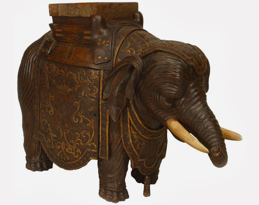 Вазон в форме слона из дерева грецкого ореха. Индия, начало 19 века