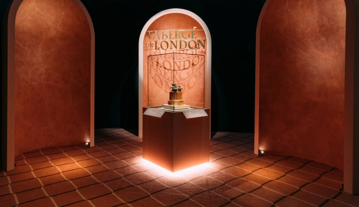 Выставка «Faberge In London: Romance To Revolution» В Музее Виктории и Альберта, Лондон 2021 /  фото V&A