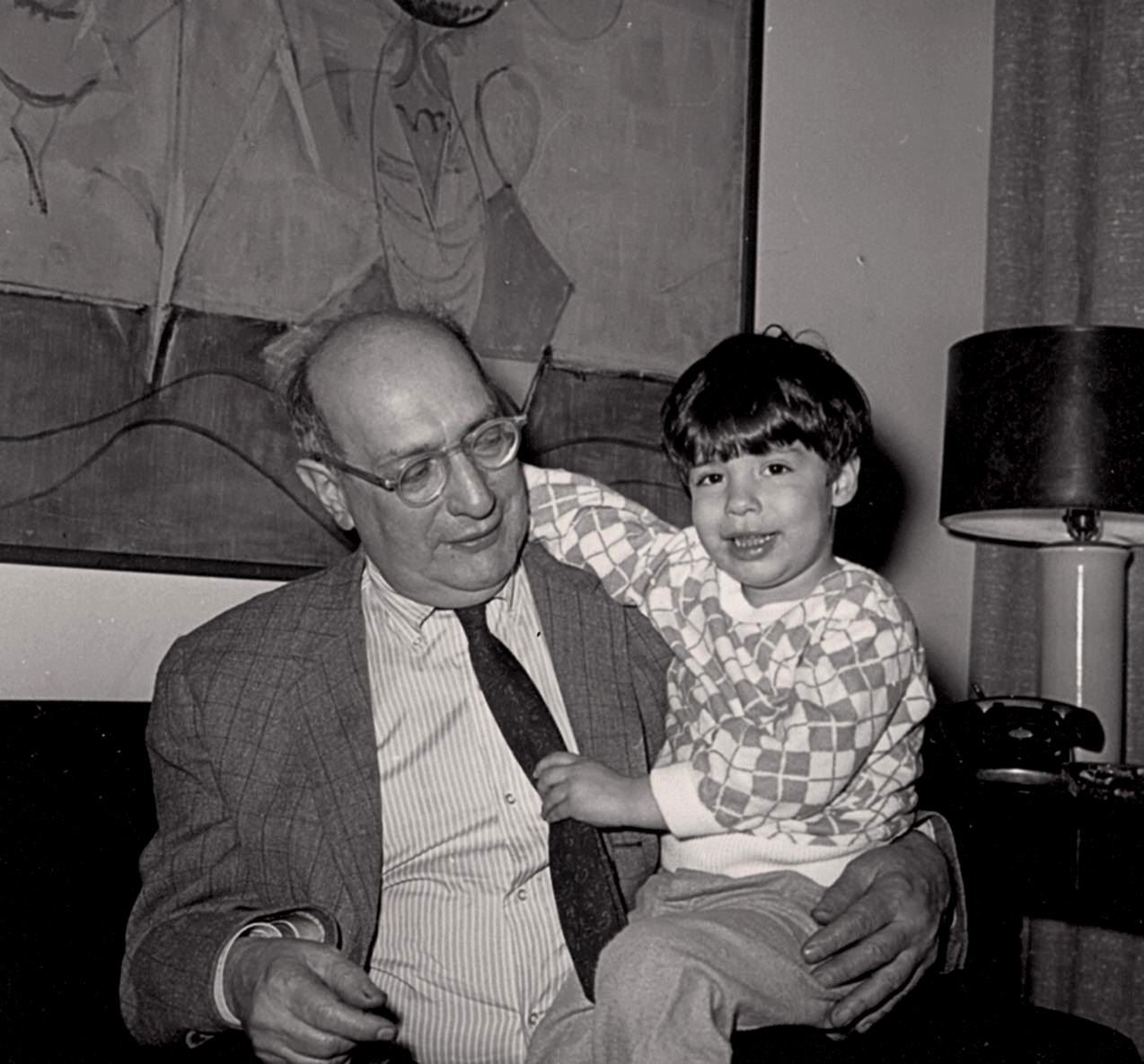 Марк Ротко с сыном Кристофером, за четыре года до трагической смерти художника, 1966